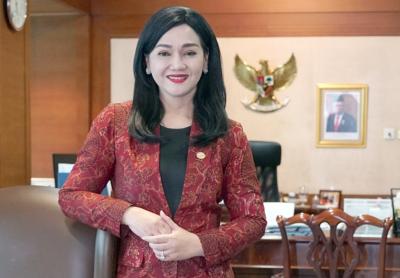 Ketua Dewan Komisioner OJK Friderica Widyasari Dewi. Foto : Ist
