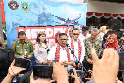 Gubernur Andra Soni saat Pelepasan Ekspor Komoditas Unggulan Banten di Balai Karantina Hewan, Ikan dan Tumbuhan (BKHIT) Banten, Kota Tangerang, Jumat (21/8/2026). Foto ::Humas Pemprov