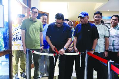 PERESMIAN JOKER: Wakil Wali kota Tangerang bersama Kadis Naker saat meresmikan Joker dan ULD. ISTIMEWA